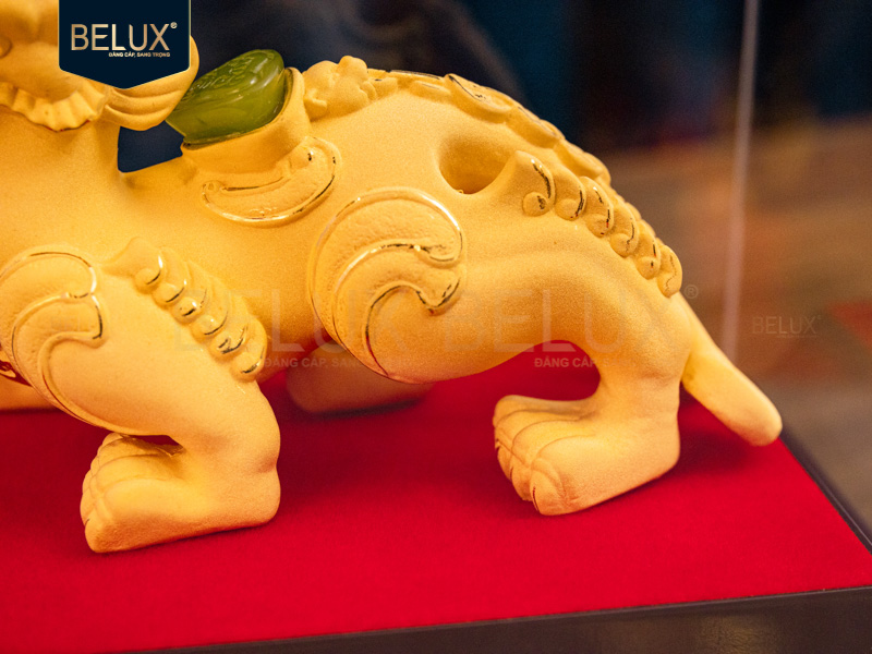 Tượng Tỳ Hưu dát vàng cát&nbsp;11x6x8cm